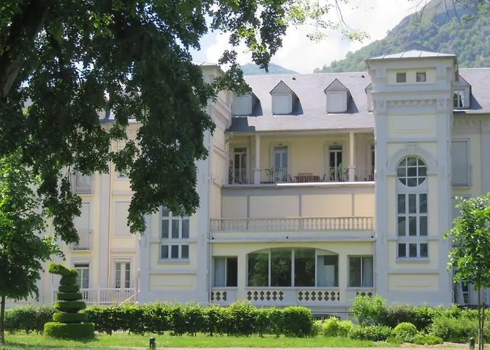 Le Balcon Du Parc, Entre Lourdes Et Gavarnie